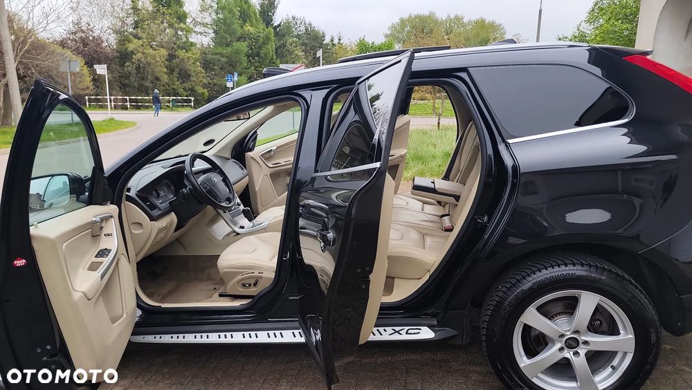 Volvo XC 60 T6 AWD RDesign - 23