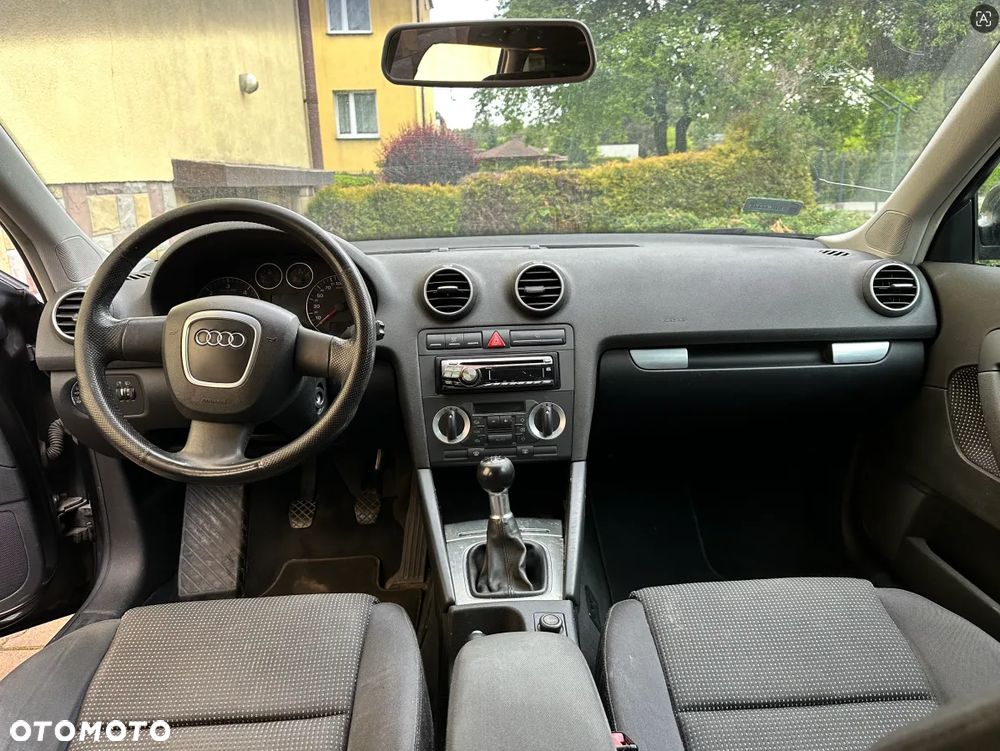 Audi A3 Sportback 1.9 TDI Ambiente - 6