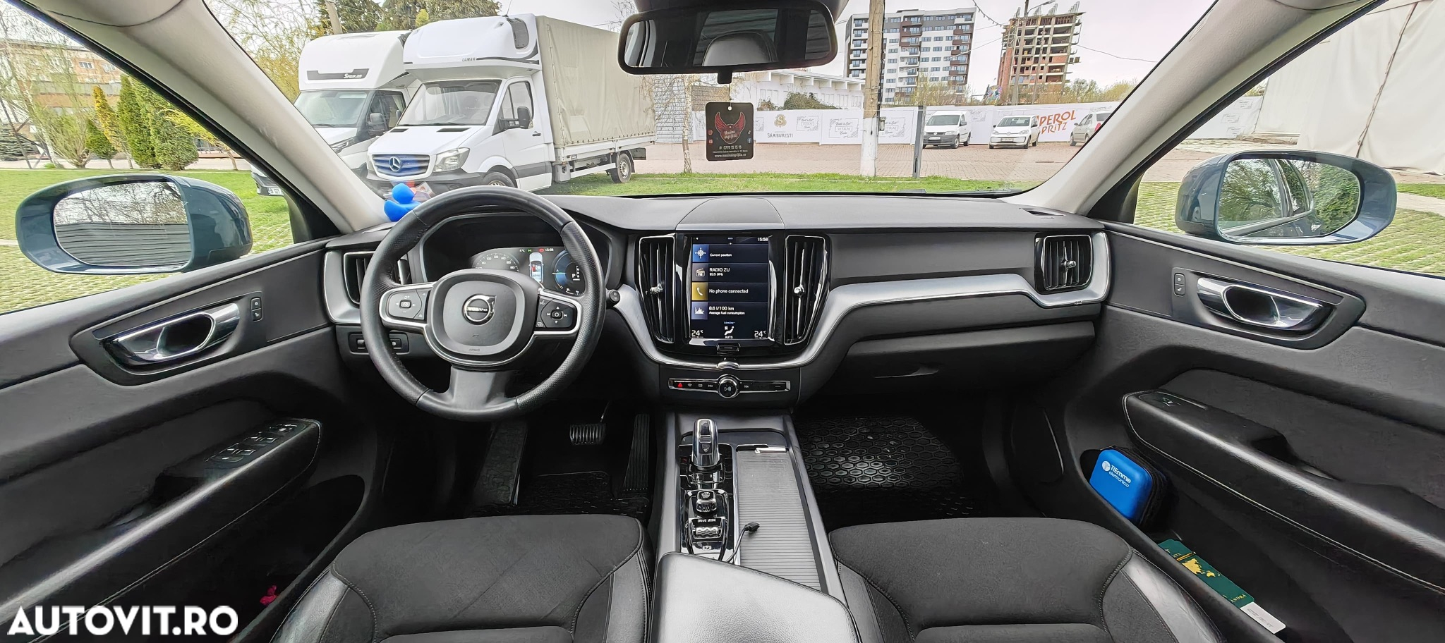 Volvo XC 60 T8 Twin Engine AWD Momentum - 7