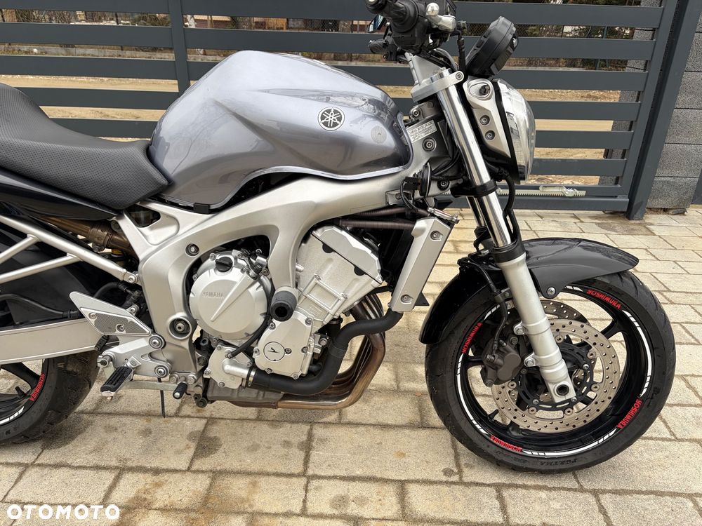 Yamaha FZ6 - 4