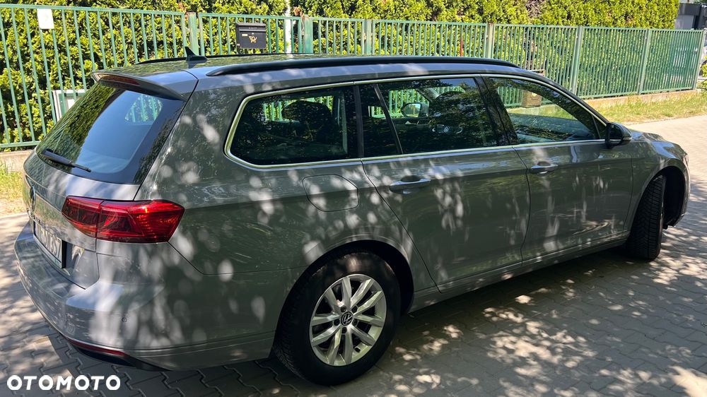 Volkswagen Passat Variant 1.5 TSI EVO Business DSG - 4