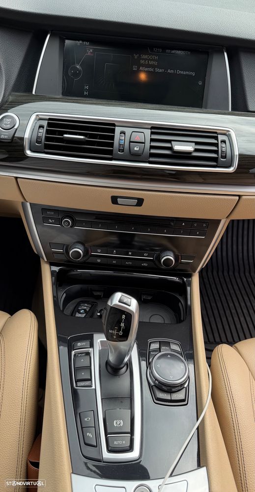 BMW 520 Gran Turismo d Line Luxury - 23