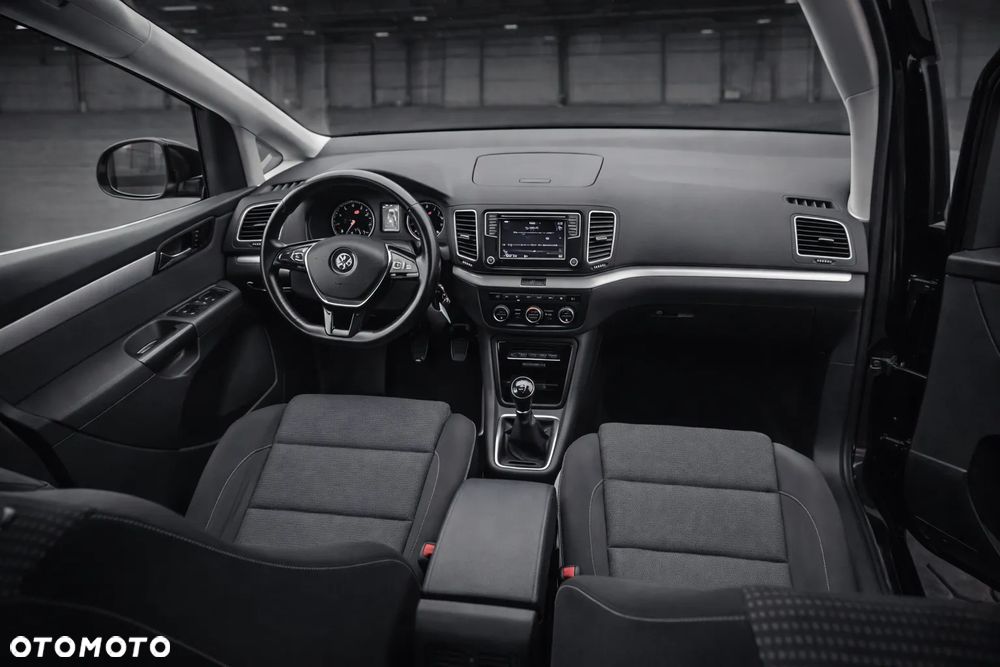Volkswagen Sharan 1.4 TSI (BlueMotion Technology) Trendline - 23