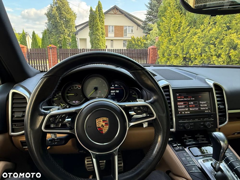 Porsche Cayenne S E-Hybrid - 16