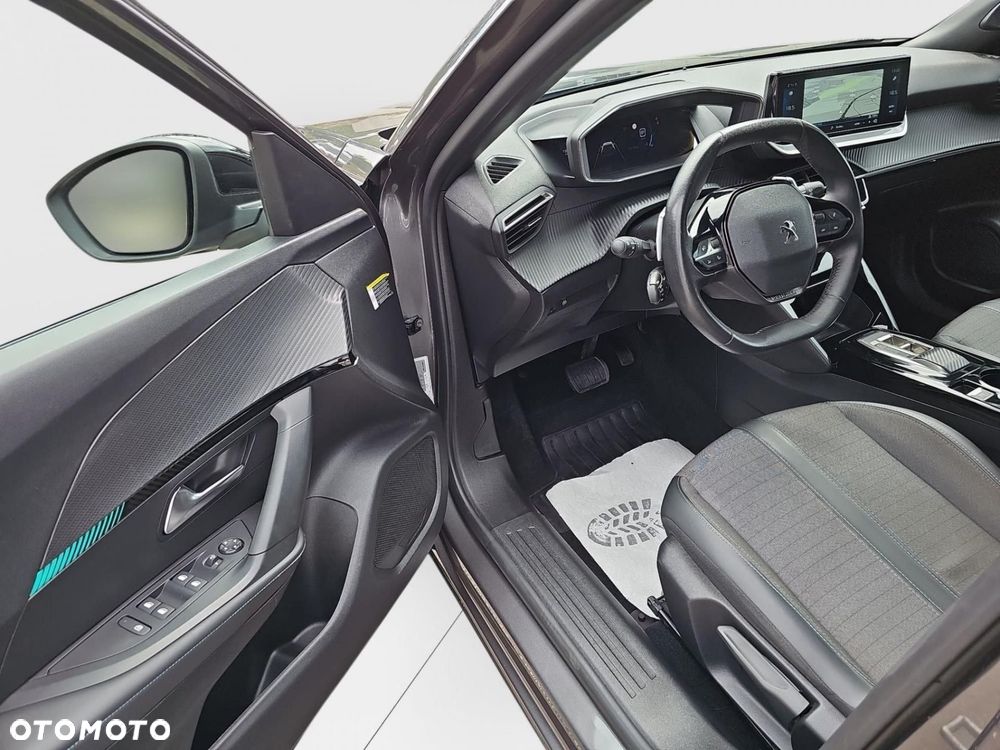 Peugeot 2008 - 10