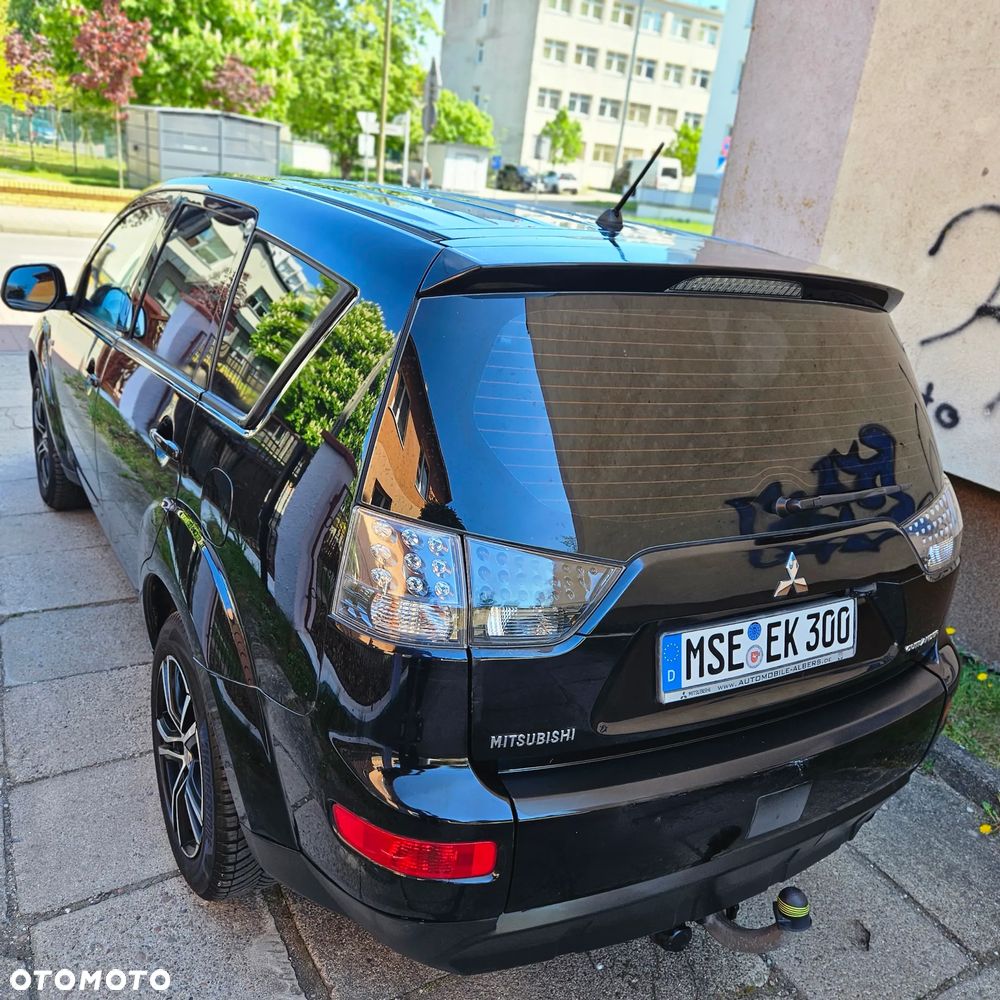 Mitsubishi Outlander - 18