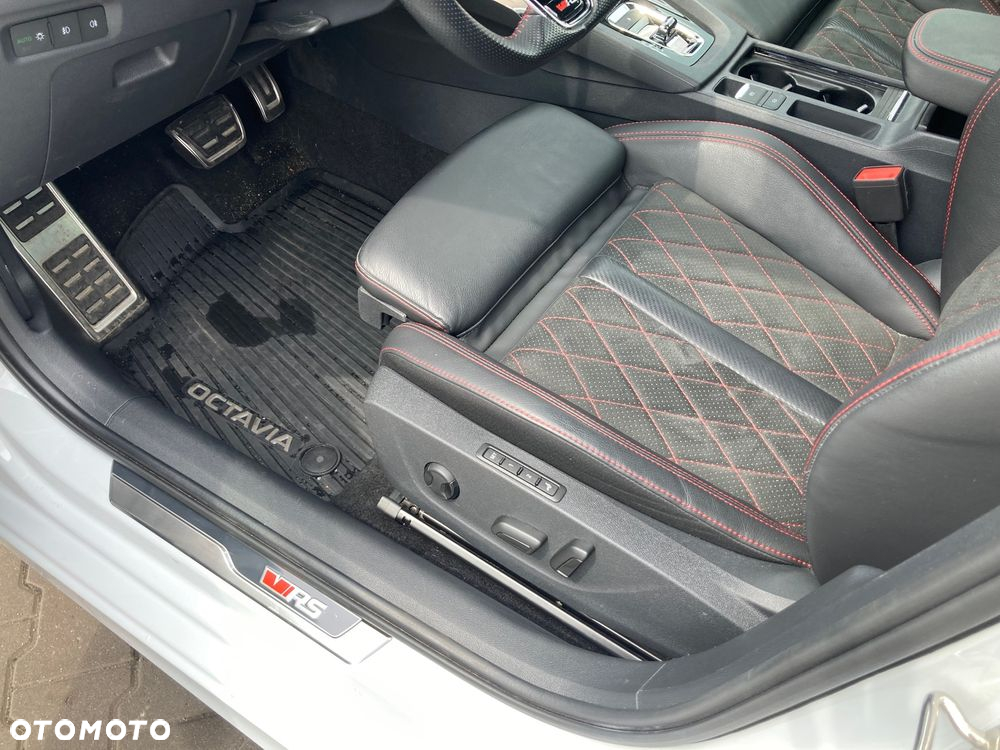 Skoda Octavia 2.0 TSI RS DSG - 6