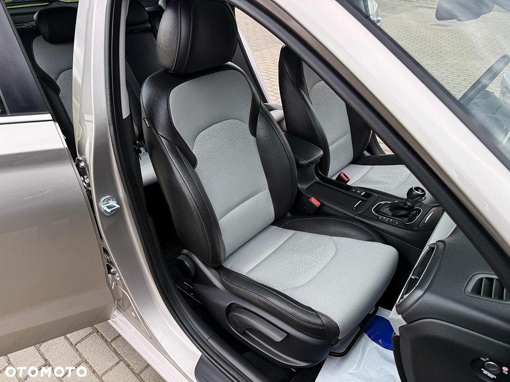 Hyundai i30 1.4 T-GDI DCT Premium - 27