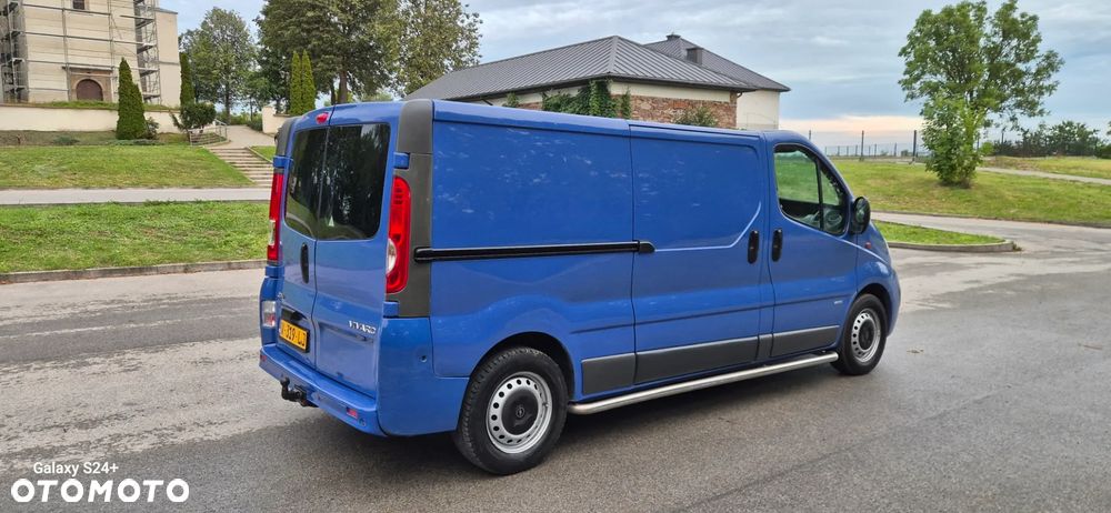 Opel Vivaro - 14