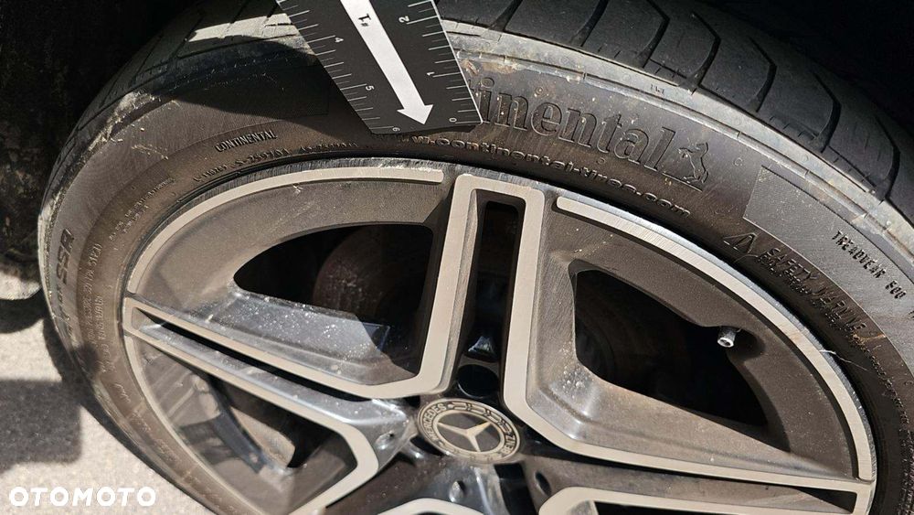 Mercedes-Benz Klasa C 300 4Matic 9G-TRONIC AMG Line - 18