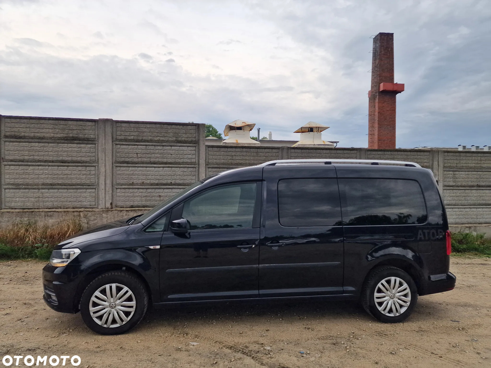 Volkswagen Caddy Maxi 2.0 TDI Comfortline - 25