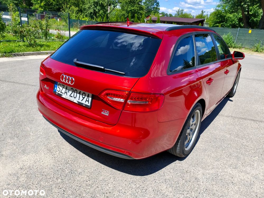 Audi A4 Avant 2.0 TDI ultra DPF Attraction - 4