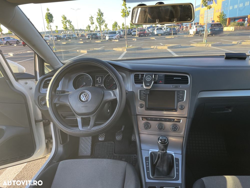 Volkswagen Golf 1.6 TDI DPF BMT Trendline - 11