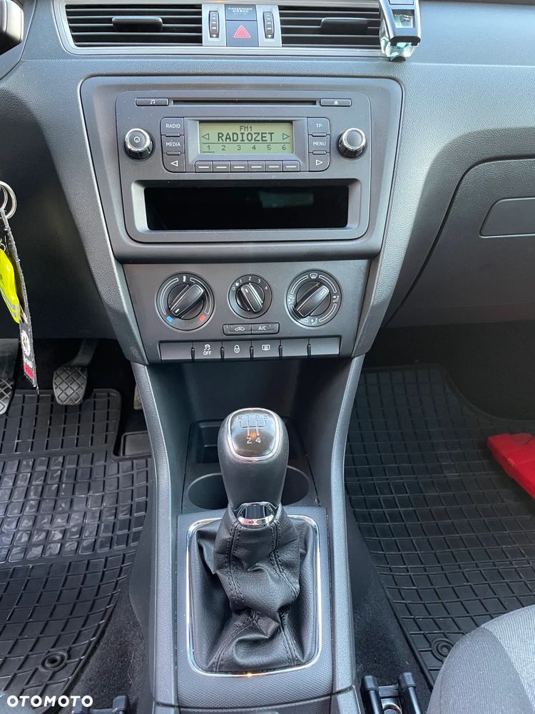 Skoda RAPID Spb 1.6 TDI DPF Active - 20