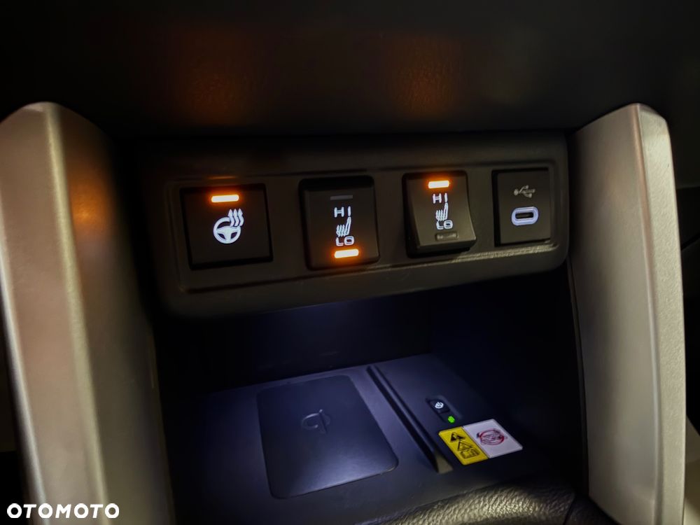Toyota Corolla Cross 2.0 Hybrid Executive AWD - 17