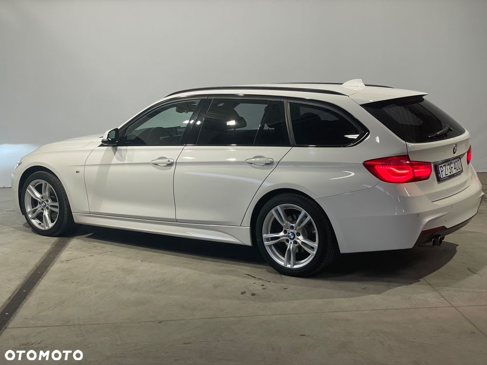 BMW Seria 3 320d xDrive M Sport - 2