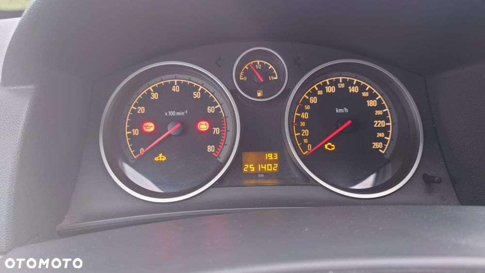 Opel Astra 1.6 Cosmo - 26