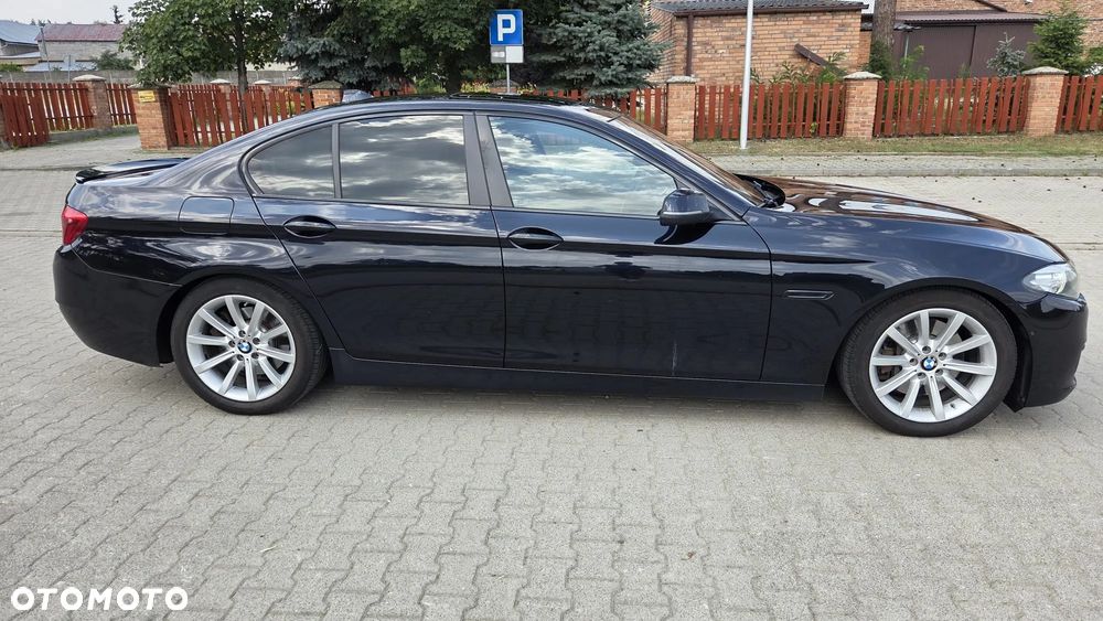 BMW Seria 5 525d - 8