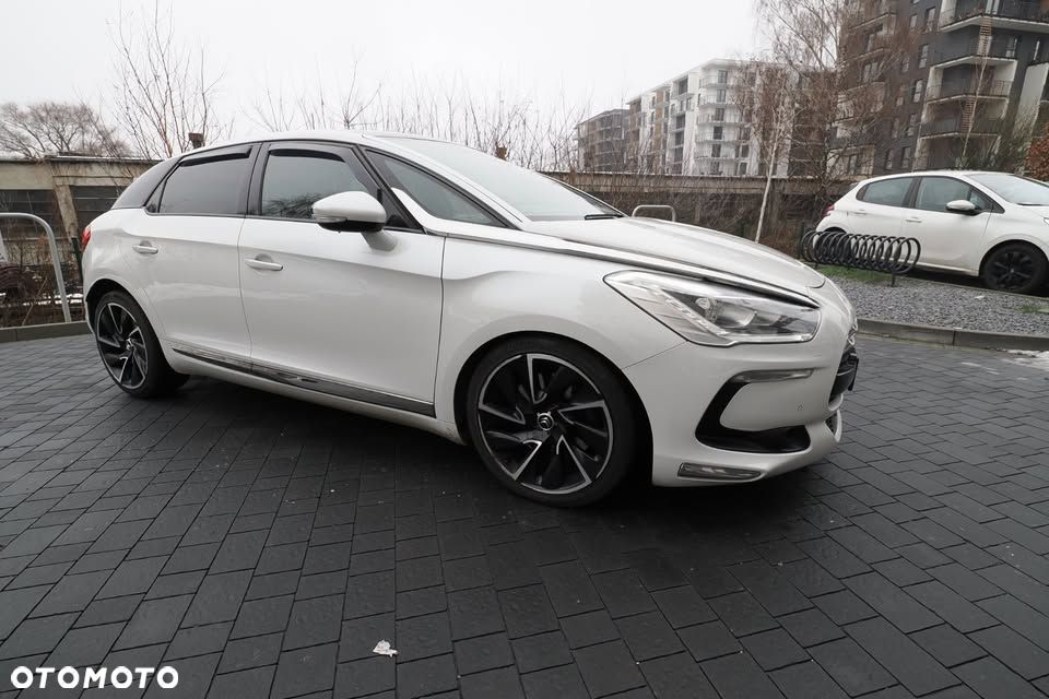 Citroën DS5 2.0 BlueHDi SportChic EAT6 - 2