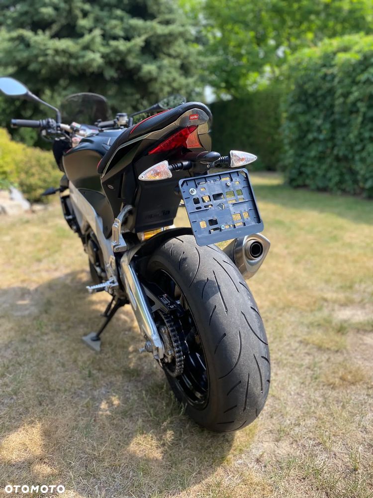 Aprilia Tuono - 4