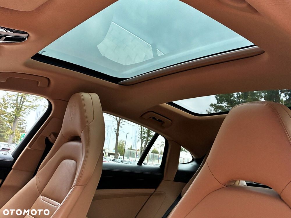 Porsche Panamera - 19