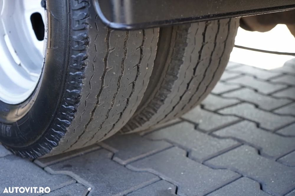 Iveco DAILY 35-130 / 4.2 M CONTAINER / LIFT / TWIN GVWR: 3500 KG / IMPORTAT - 19