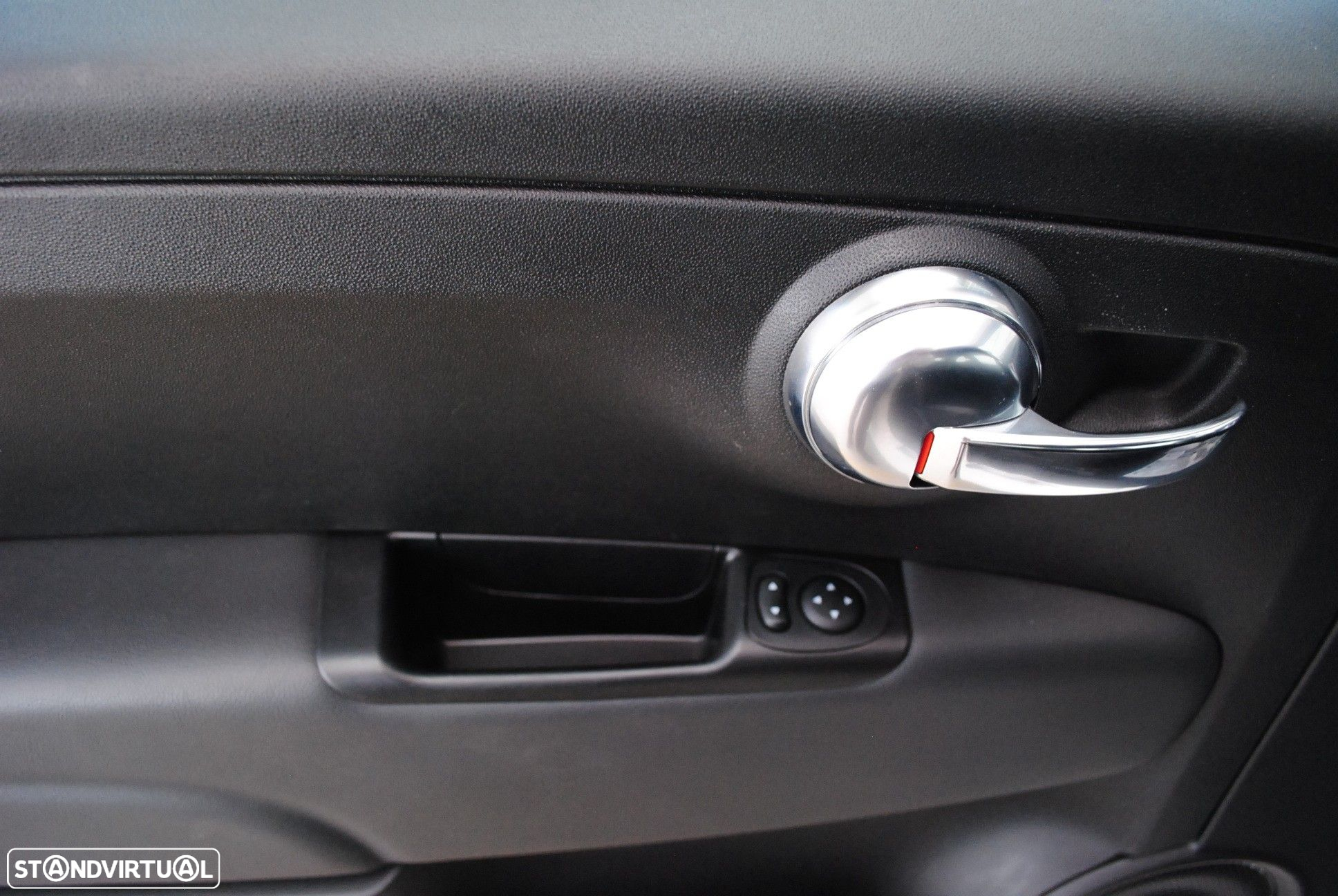 Fiat 500 1.0 Hybrid Connect - 32