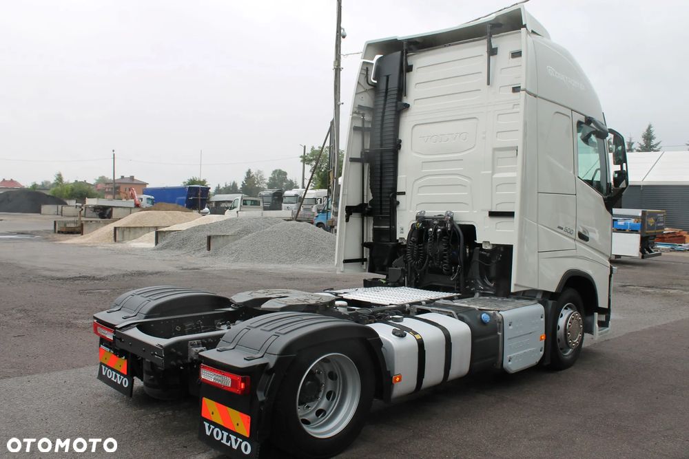 Volvo FH500** 550tkm** MEGA** LOWDECK** XXL** STAN PERFEKCYJNY** - 10