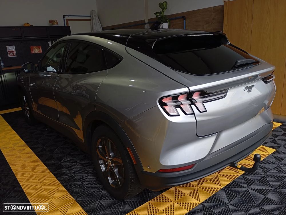 Ford Mustang Mach-E Standard - 27