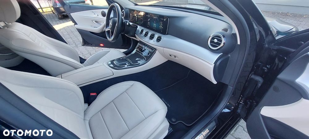 Mercedes-Benz Klasa E 220 d - 13