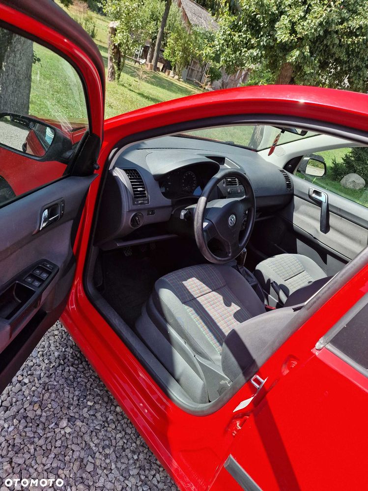 Volkswagen Polo - 4