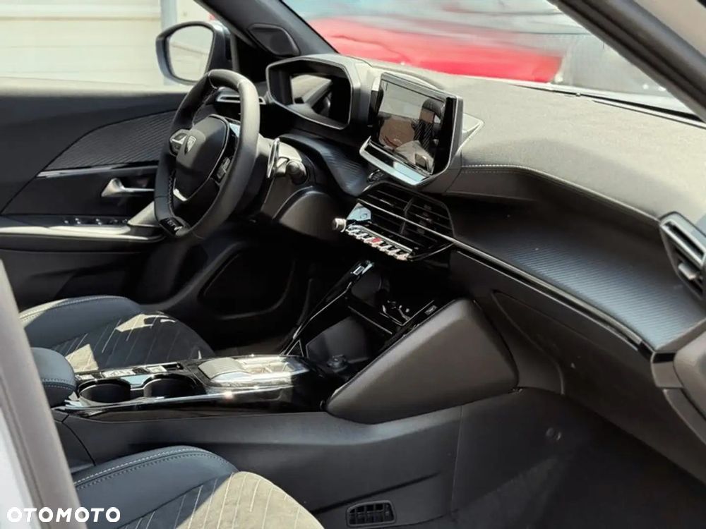 Peugeot 2008 PureTech mHEV GT e-DCS6 - 9