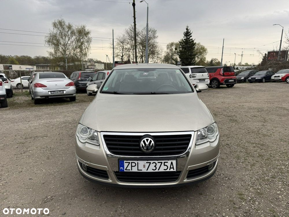 Volkswagen Passat 2.0 FSI Automatik Comfortline - 32