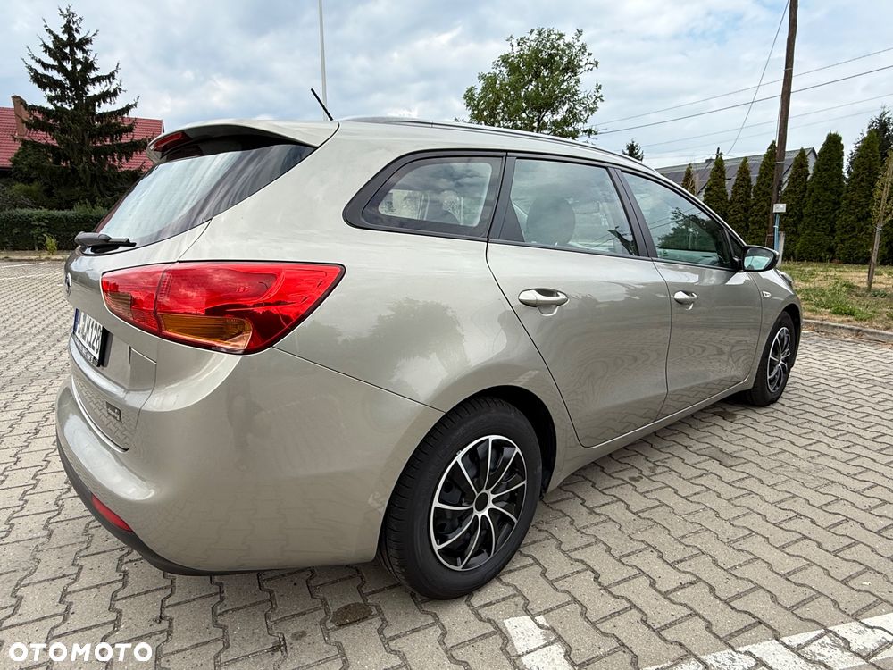 Kia Ceed 1.4 CVVT Dream Team Edition - 19