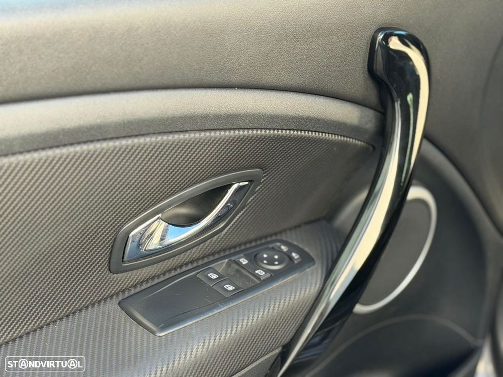 Renault Mégane Coupe 2.0 T RS - 14