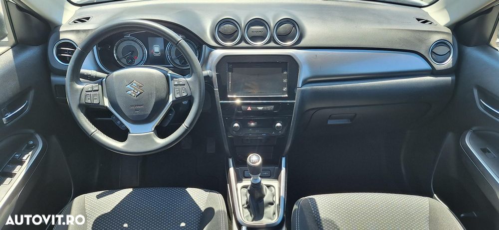 Suzuki Vitara 1.4 Boosterjet MHEV Passion - 10