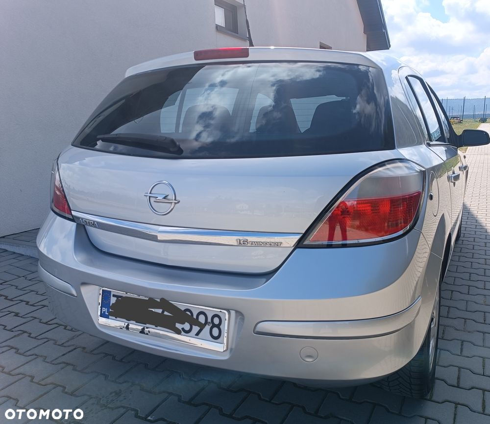 Opel Astra - 4