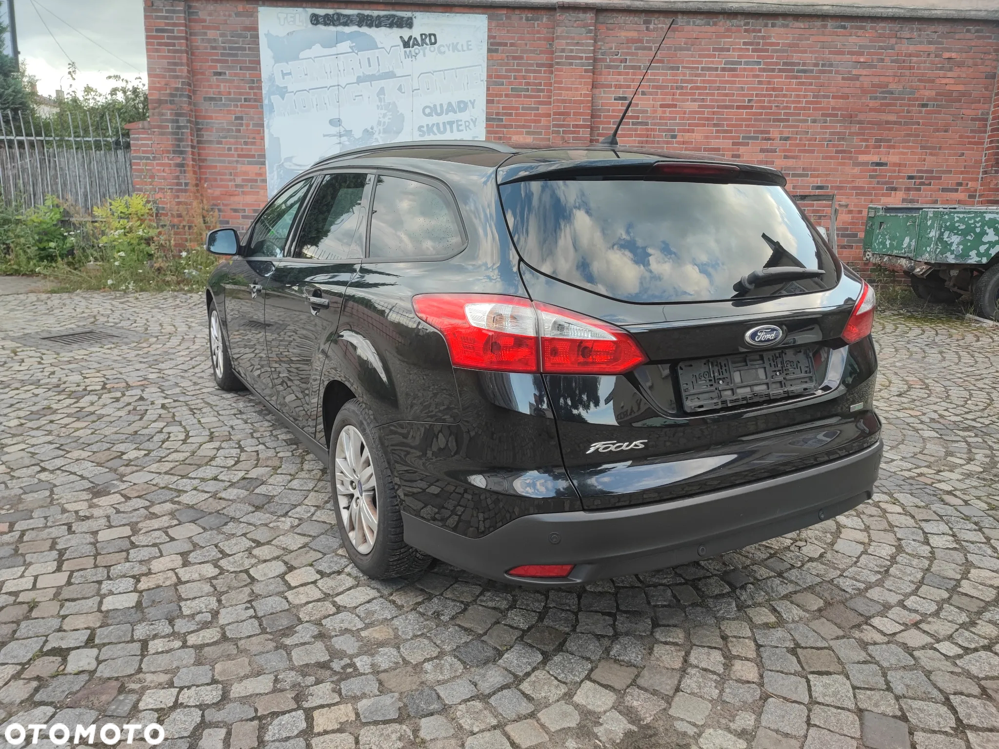 Ford Focus 1.0 EcoBoost Start-Stopp-System TREND - 12