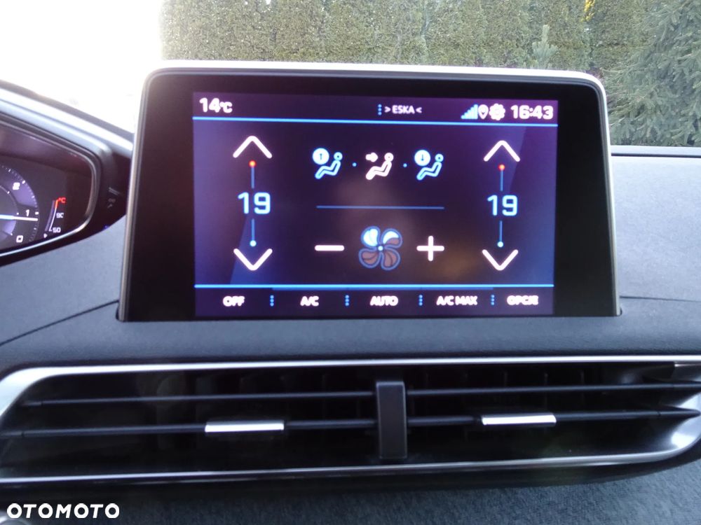 Peugeot 3008 1.5 BlueHDi Allure S&S - 28