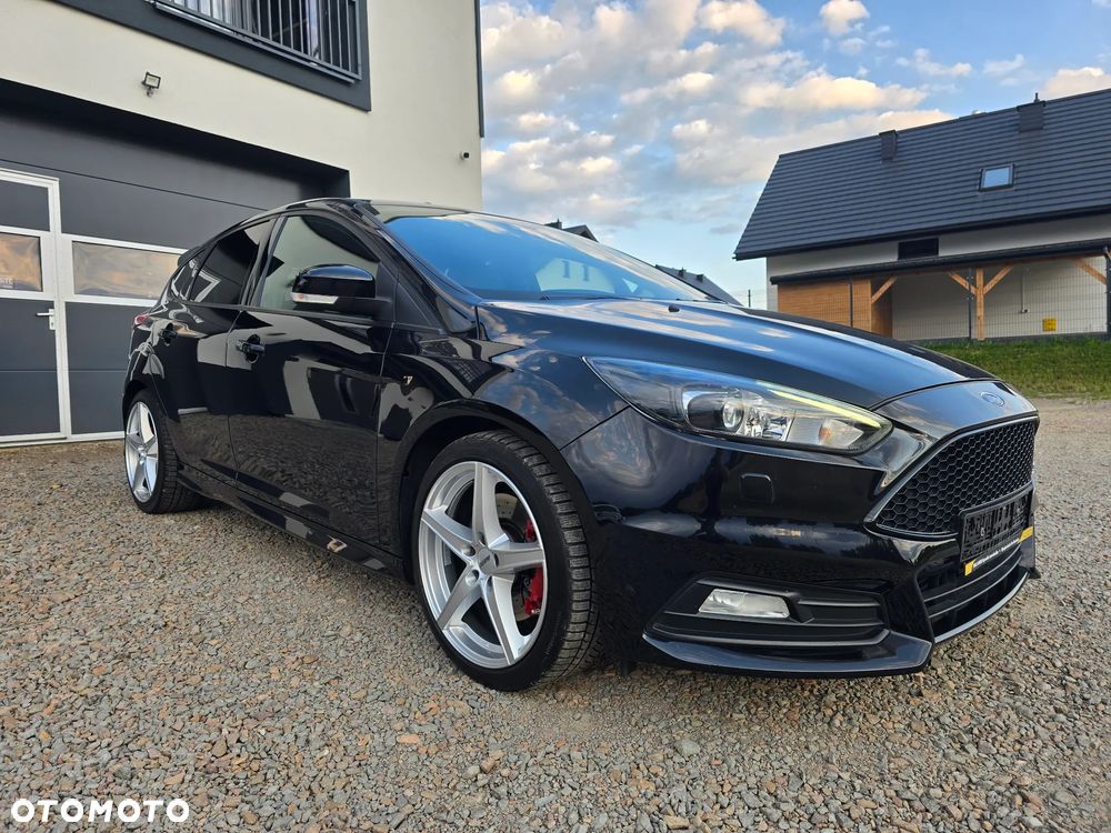 Ford Focus 2.0 EcoBoost ST mit Leder-Exclusiv-Paket - 12