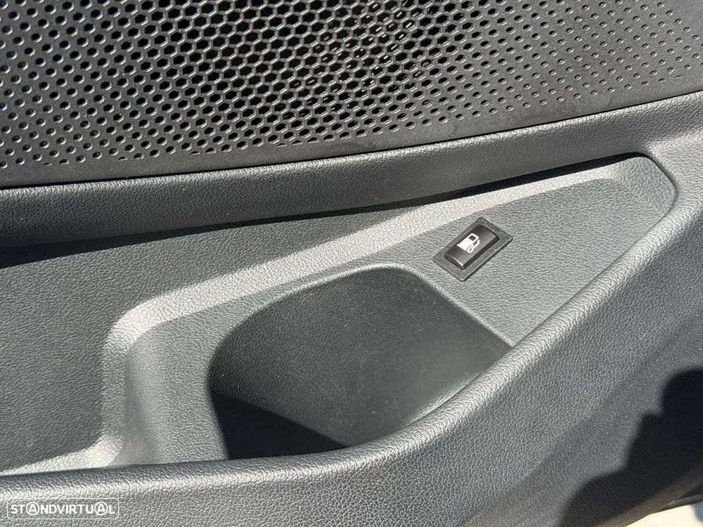 BMW 320 e Line Sport Auto - 23