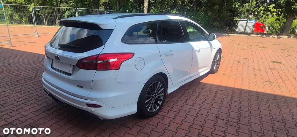 Ford Focus 1.5 EcoBoost ST-Line ASS - 15