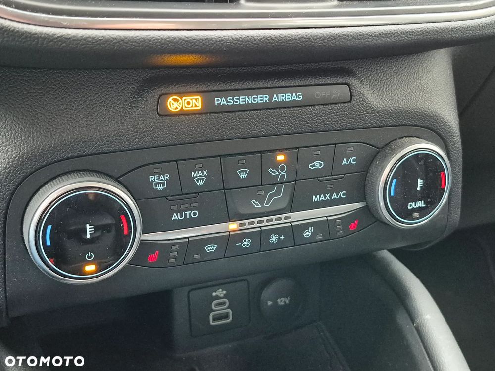 Ford Kuga 1.5 EcoBoost FWD Titanium - 25