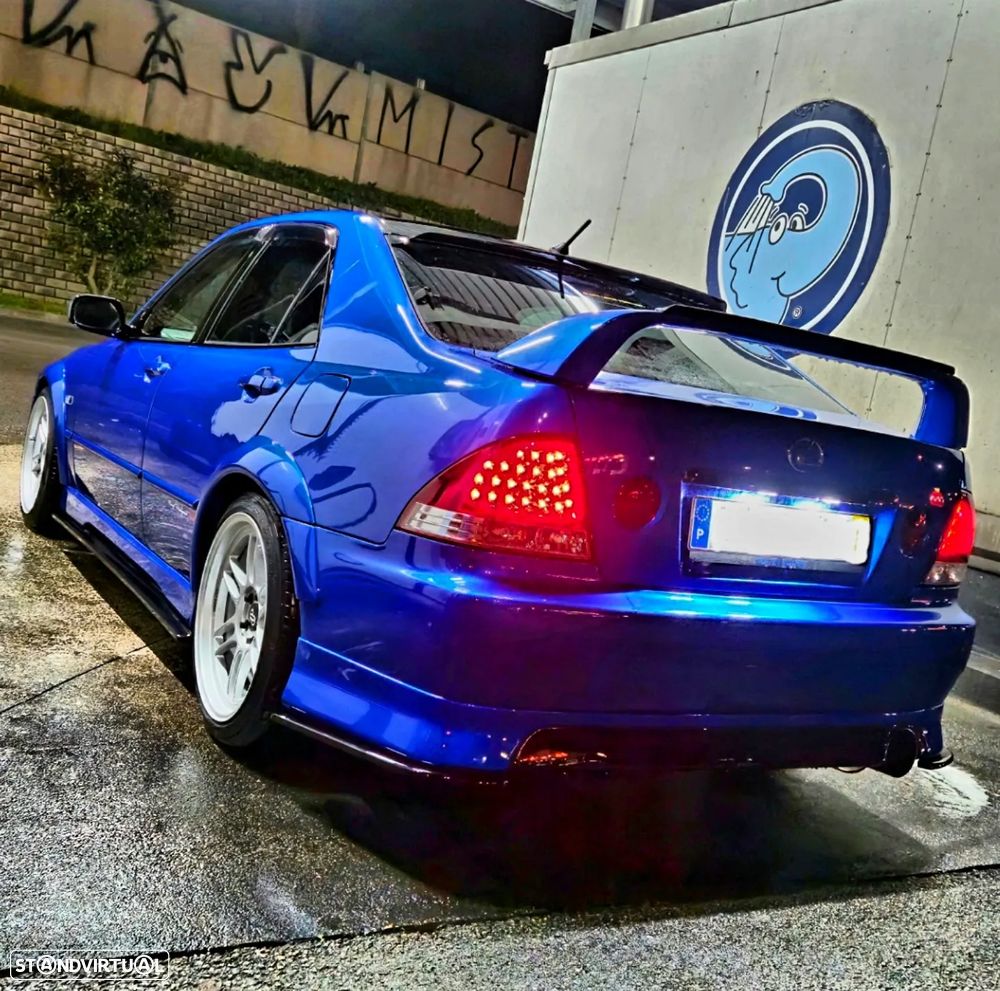 Lexus IS 200 Standard - 14