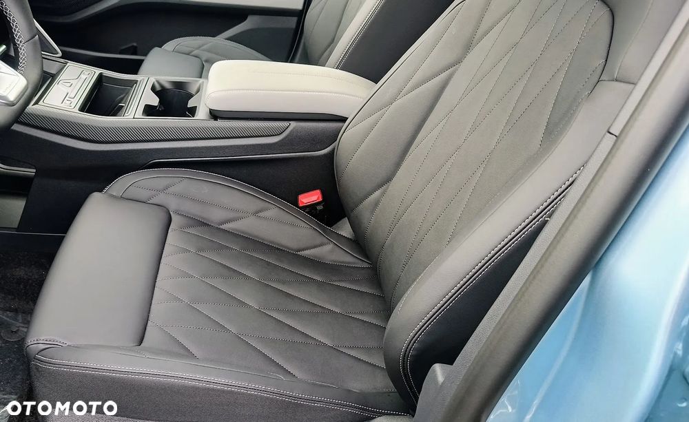 Ford Explorer 79kWh Premium RWD - 16