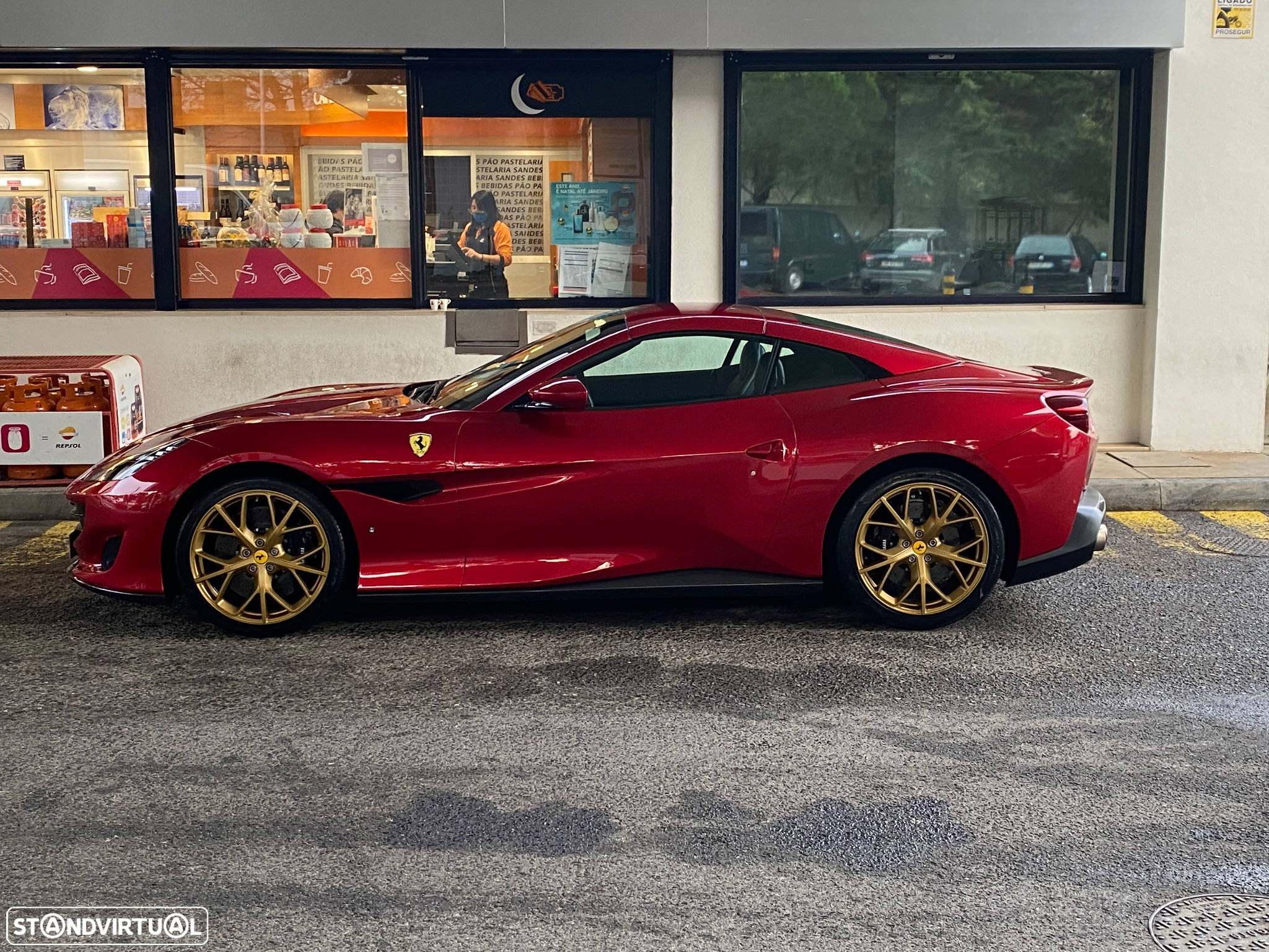 Ferrari Portofino Standard - 2