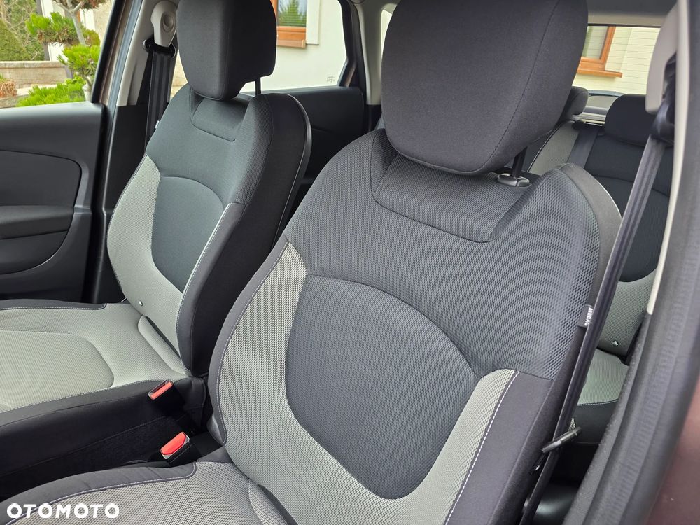 Renault Captur - 26