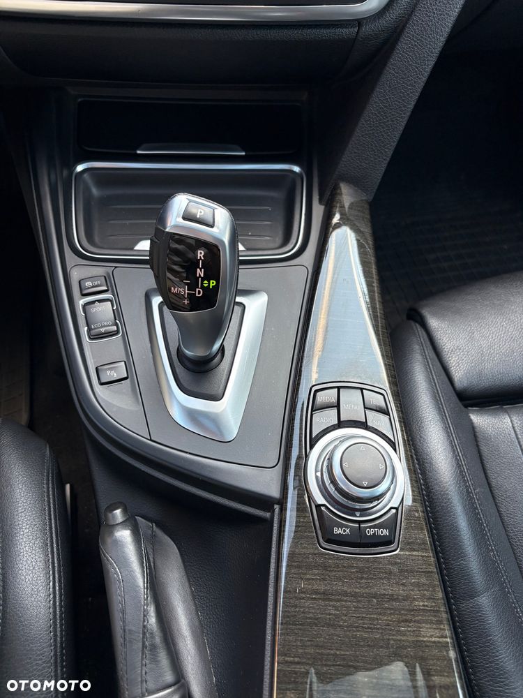 BMW 3GT 320d xDrive Luxury Line - 20