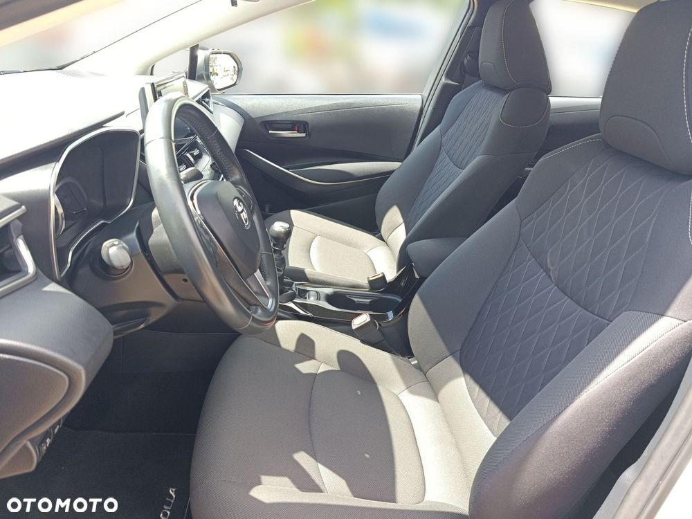 Toyota Corolla - 2