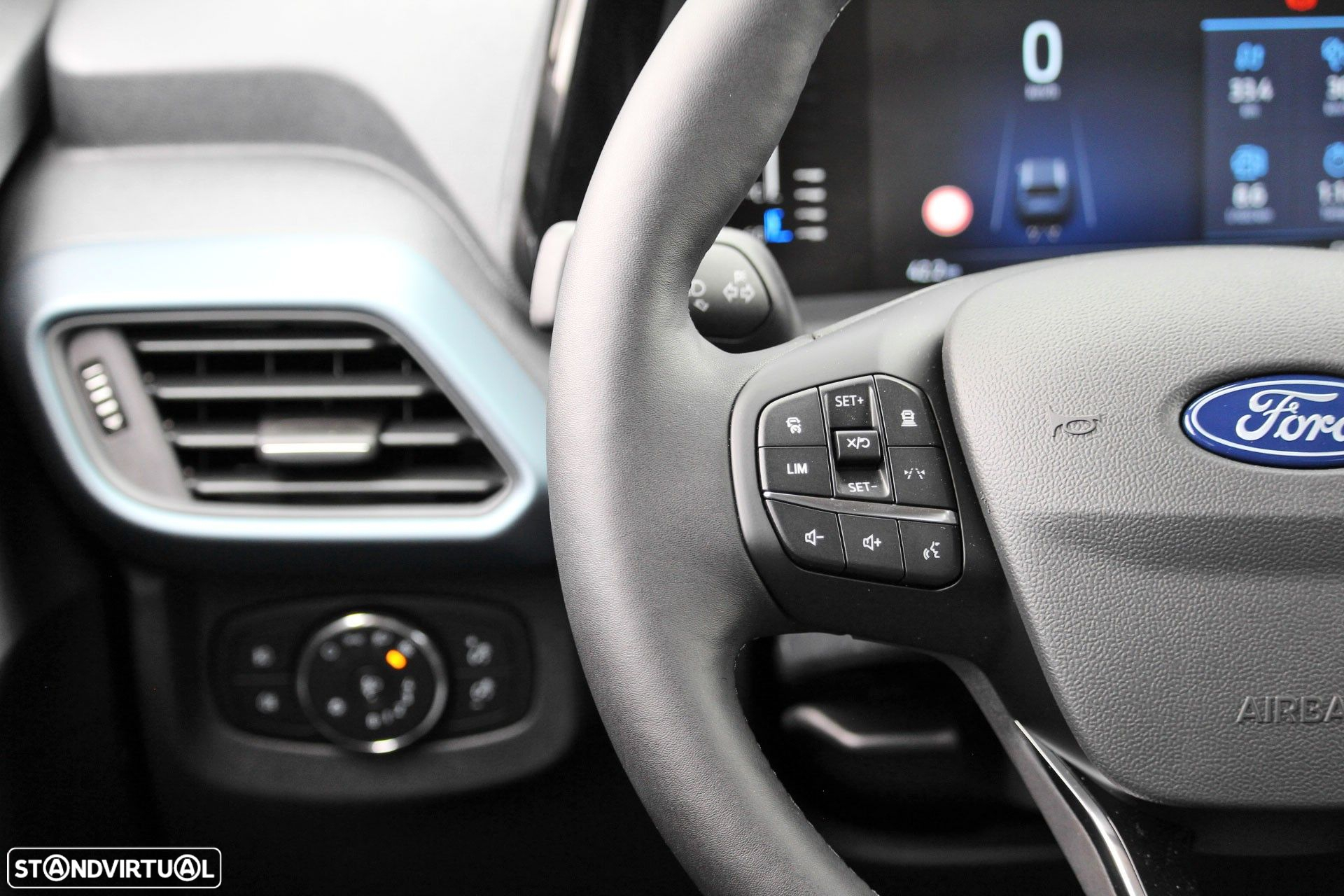 Ford Tourneo Courier 1.0 EcoBoost Active - 23
